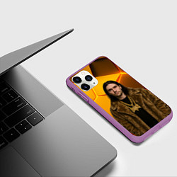 Чехол iPhone 11 Pro матовый Bones с цепью в шубе, цвет: 3D-фиолетовый — фото 2