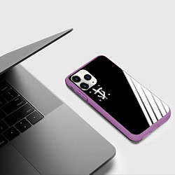 Чехол iPhone 11 Pro матовый Doom white geometry, цвет: 3D-фиолетовый — фото 2