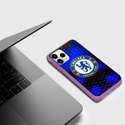 Чехол iPhone 11 Pro матовый Chelsea соты неоновые, цвет: 3D-фиолетовый — фото 2