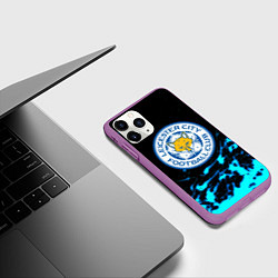 Чехол iPhone 11 Pro матовый ФК Лестер Сити голубые краски, цвет: 3D-фиолетовый — фото 2