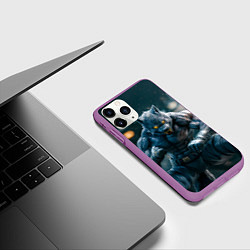 Чехол iPhone 11 Pro матовый Волк боец, цвет: 3D-фиолетовый — фото 2