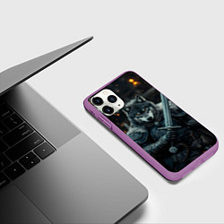 Чехол iPhone 11 Pro матовый Воин волк с мечом, цвет: 3D-фиолетовый — фото 2