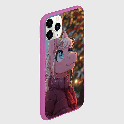 Чехол iPhone 11 Pro матовый Лошадка у новогодней елки / 3D-Фиолетовый – фото 2