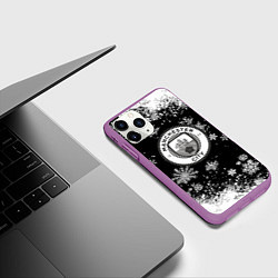 Чехол iPhone 11 Pro матовый Манчестер сити снежинки новый год, цвет: 3D-фиолетовый — фото 2