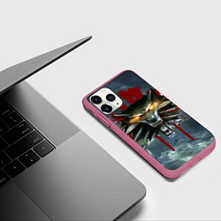 Чехол iPhone 11 Pro матовый Амулет Ведьмака, цвет: 3D-малиновый — фото 2