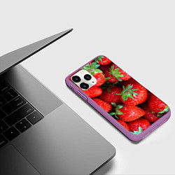 Чехол iPhone 11 Pro матовый Клубничная, цвет: 3D-фиолетовый — фото 2