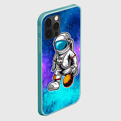 Чехол для iPhone 12 Pro Max Космонавт играет планетой, цвет: 3D-мятный — фото 2