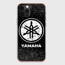 Чехол для iPhone 12 Pro Max Yamaha с потертостями на темном фоне, цвет: 3D-светло-розовый