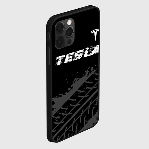 Чехол iPhone 12 Pro Max Tesla speed на темном фоне со следами шин посереди / 3D-Черный – фото 2