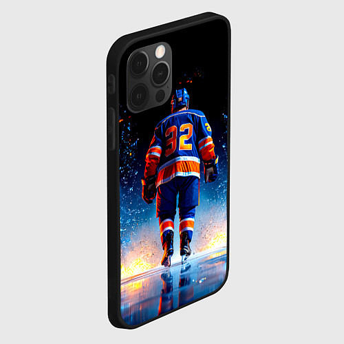 Чехол iPhone 12 Pro Max Хоккеист в синем пламени / 3D-Черный – фото 2