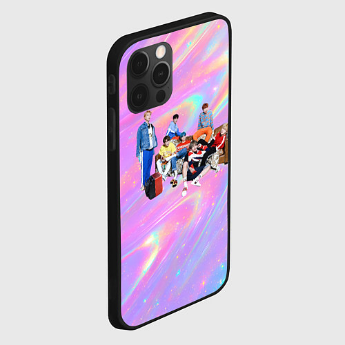 Чехол iPhone 12 Pro Max BTS группа на диване / 3D-Черный – фото 2
