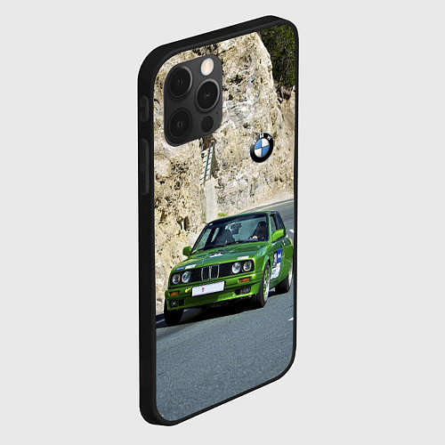 Чехол iPhone 12 Pro Зелёная бэха на горной дороге / 3D-Черный – фото 2