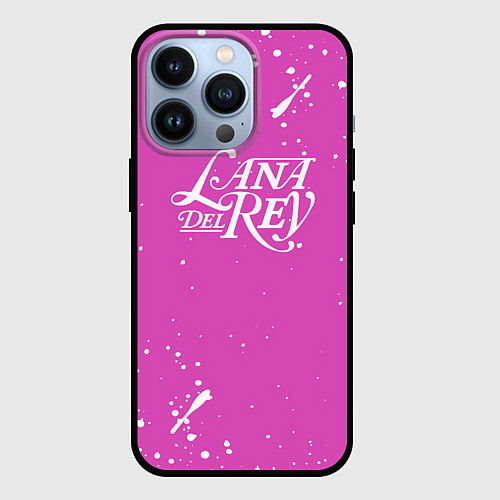 Чехол iPhone 13 Pro Lana Del Rey - на розовом фоне брызги / 3D-Черный – фото 1