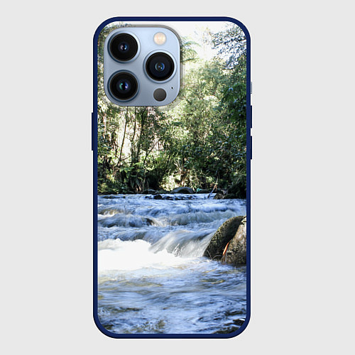 Чехол iPhone 13 Pro Течёт река в лесу / 3D-Тёмно-синий – фото 1