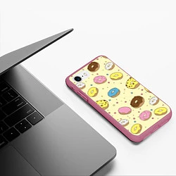 Чехол iPhone 7/8 матовый Сладкие пончики, цвет: 3D-малиновый — фото 2