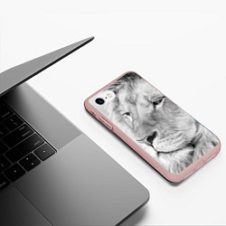 Чехол iPhone 7/8 матовый Мудрый лев, цвет: 3D-светло-розовый — фото 2