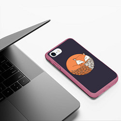 Чехол iPhone 7/8 матовый Осенняя лисичка, цвет: 3D-малиновый — фото 2