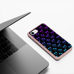 Чехол iPhone 7/8 матовый Marshmello: Dark Neon, цвет: 3D-светло-розовый — фото 2