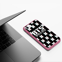 Чехол iPhone 7/8 матовый BTS: Black Pattern, цвет: 3D-малиновый — фото 2