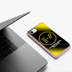 Чехол iPhone 7/8 матовый TWENTY ONE PILOTS 21 PILOTS, цвет: 3D-светло-розовый — фото 2