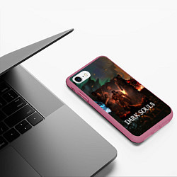 Чехол iPhone 7/8 матовый DARKSOULS ТЕМНЫЕ ДУШИ, цвет: 3D-малиновый — фото 2