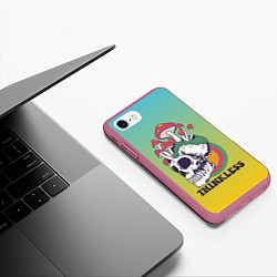 Чехол iPhone 7/8 матовый Поганки на черепе Психоделика, цвет: 3D-малиновый — фото 2