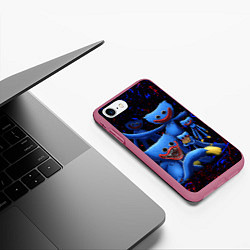 Чехол iPhone 7/8 матовый Huggy Wuggy: Players, цвет: 3D-малиновый — фото 2
