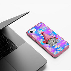Чехол iPhone 7/8 матовый Забавный гном в шапке, цвет: 3D-малиновый — фото 2