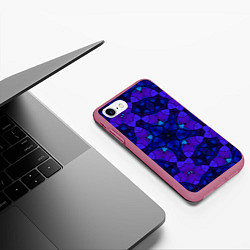 Чехол iPhone 7/8 матовый Калейдоскоп -геометрический сине-фиолетовый узор, цвет: 3D-малиновый — фото 2