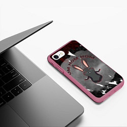 Чехол iPhone 7/8 матовый Черный кролик ом ном ном, цвет: 3D-малиновый — фото 2