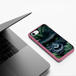 Чехол iPhone 7/8 матовый Крупная морда гориллы, цвет: 3D-малиновый — фото 2