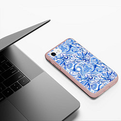 Чехол iPhone 7/8 матовый Гжельская роспись на белом фоне, цвет: 3D-светло-розовый — фото 2
