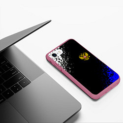 Чехол iPhone 7/8 матовый Герб РФ краски текстура, цвет: 3D-малиновый — фото 2