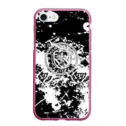 Чехол iPhone 7/8 матовый Manchester City краски чёрно белые, цвет: 3D-малиновый