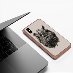 Чехол iPhone XS Max матовый Старый лев-воин, цвет: 3D-коричневый — фото 2