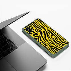 Чехол iPhone XS Max матовый Тигровые полоски, цвет: 3D-темно-зеленый — фото 2