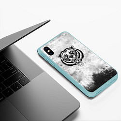 Чехол iPhone XS Max матовый Texture - медведь в ярости, цвет: 3D-мятный — фото 2