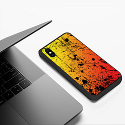 Чехол iPhone XS Max матовый Огненный перелив заката с текстурой царапин и брыз, цвет: 3D-черный — фото 2