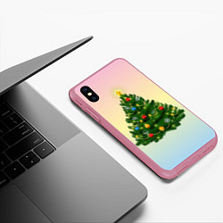 Чехол iPhone XS Max матовый Ёлка украшенная на нежном фоне, цвет: 3D-малиновый — фото 2