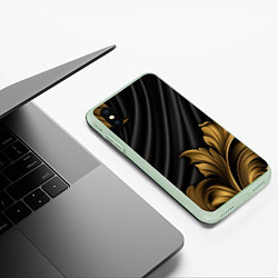 Чехол iPhone XS Max матовый Лепнина золотые узоры на черной ткани, цвет: 3D-салатовый — фото 2