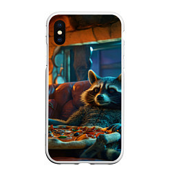 Чехол iPhone XS Max матовый Енот с пиццей на диване, цвет: 3D-белый