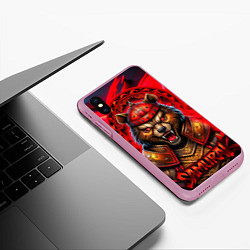 Чехол iPhone XS Max матовый Агрессивный медведь самурай, цвет: 3D-розовый — фото 2