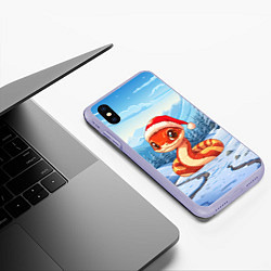 Чехол iPhone XS Max матовый Змея в новогодней шапочке зимой, цвет: 3D-светло-сиреневый — фото 2