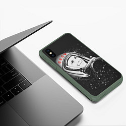Чехол iPhone XS Max матовый Гагарин в космосе, цвет: 3D-темно-зеленый — фото 2