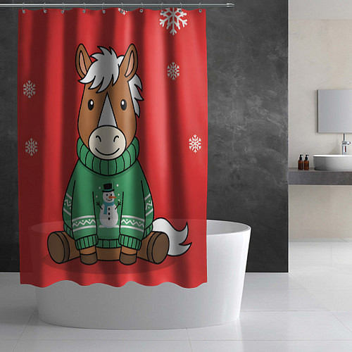 Шторка для ванной Новогодняя лошадка в зеленом свитере / 3D-принт – фото 2