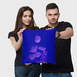Подушка квадратная Медузы в синей глубине, цвет: 3D-принт — фото 2