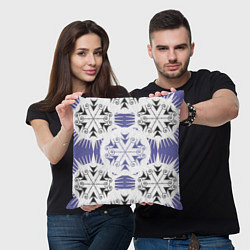 Подушка квадратная Острый белые снежинки на сиреневом фоне, цвет: 3D-принт — фото 2