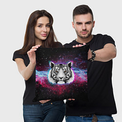 Подушка квадратная ТИГР В НЕОНОВОМ КОСМОСЕ NEON TIGER GALAXY, цвет: 3D-принт — фото 2