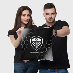 Подушка квадратная Leeds United sport на темном фоне, цвет: 3D-принт — фото 2