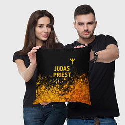 Подушка квадратная Judas Priest - gold gradient: символ сверху, цвет: 3D-принт — фото 2